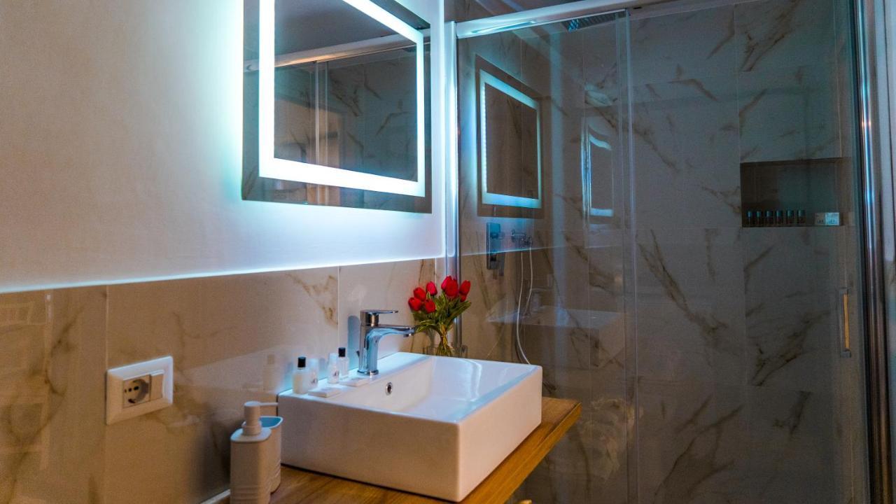 Reginella Duomo Apartment Νάπολη Εξωτερικό φωτογραφία